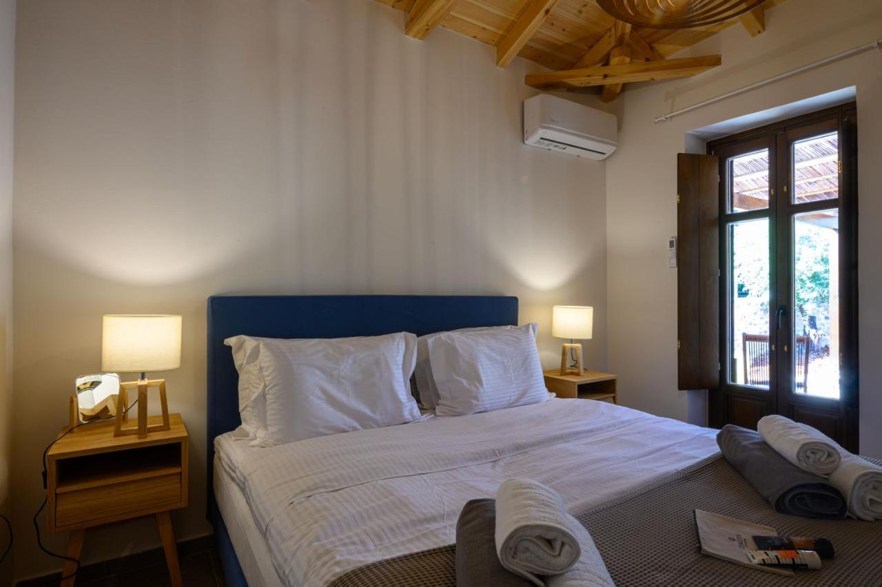 Villa Aloni Ekies Kardhamili Esterno foto