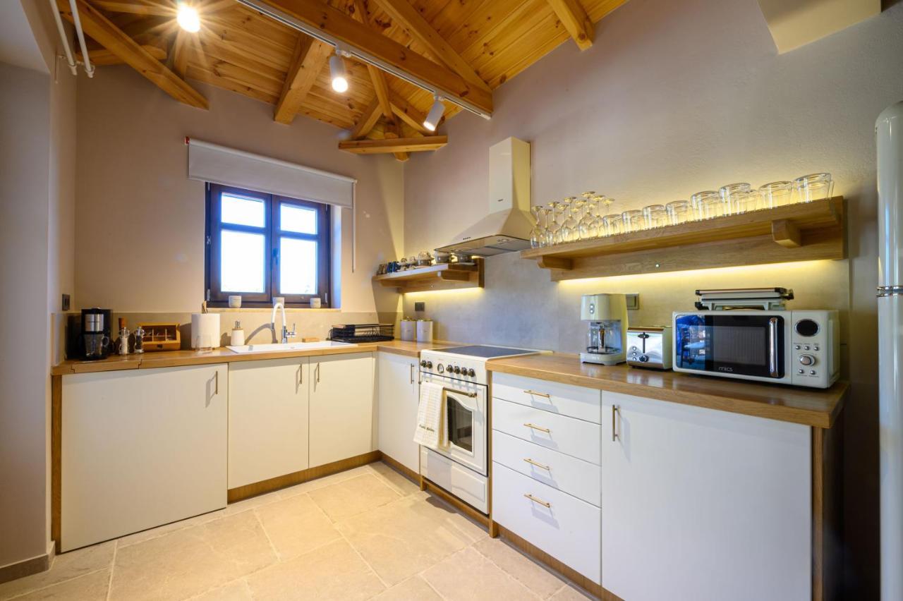 Villa Aloni Ekies Kardhamili Esterno foto