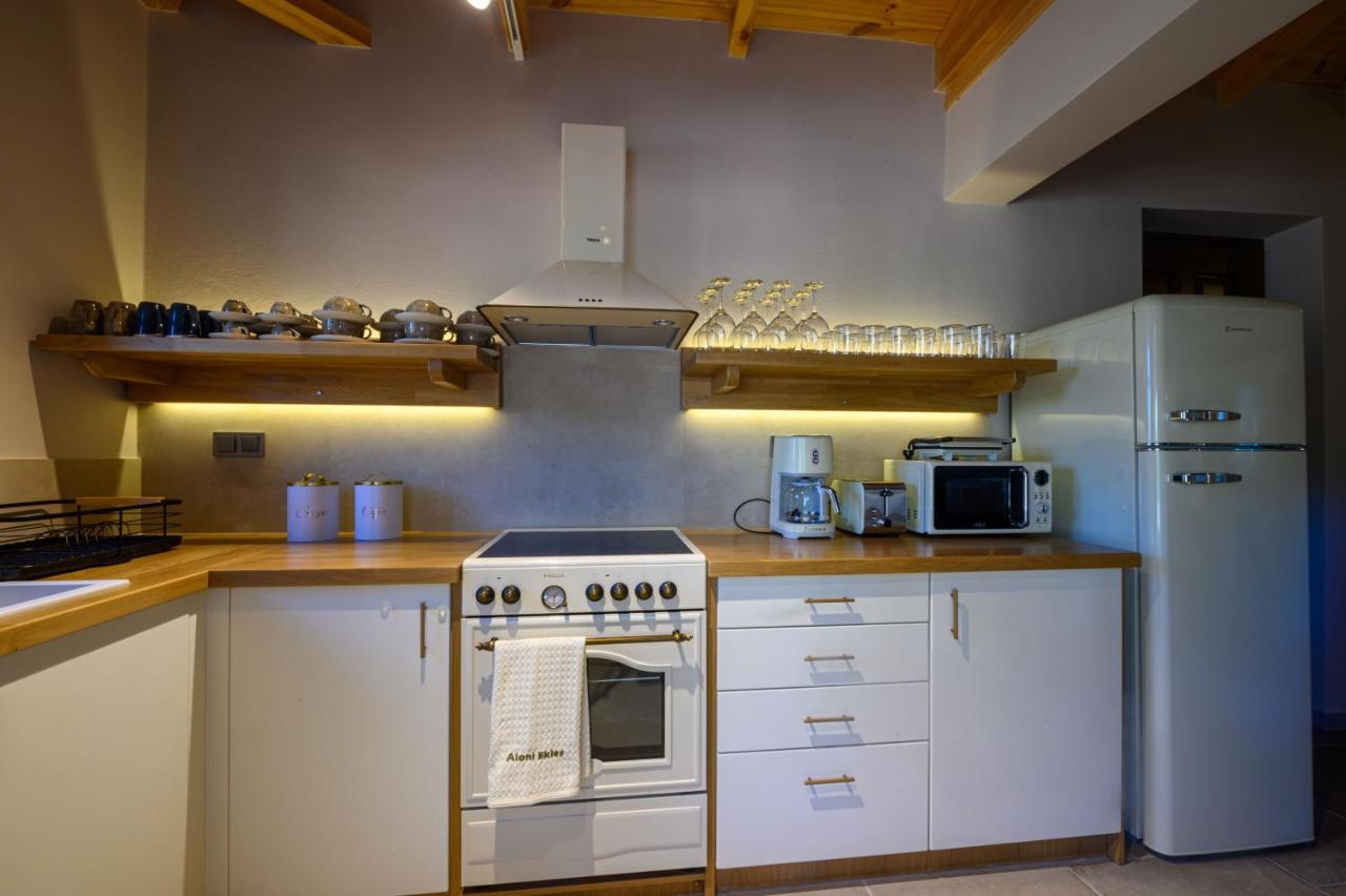 Villa Aloni Ekies Kardhamili Esterno foto
